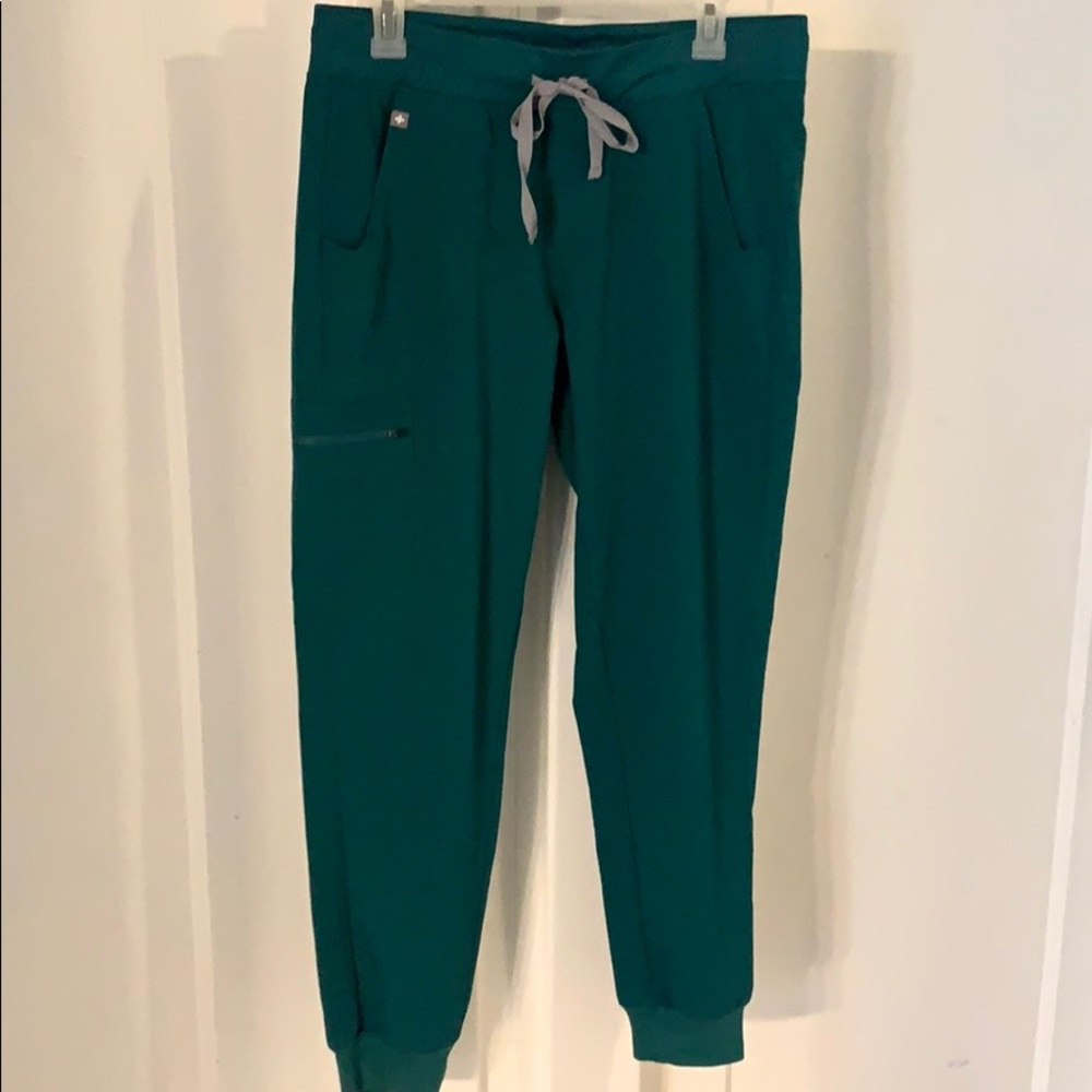 Figs Medium Zamora Hunter Green Scrub Pants